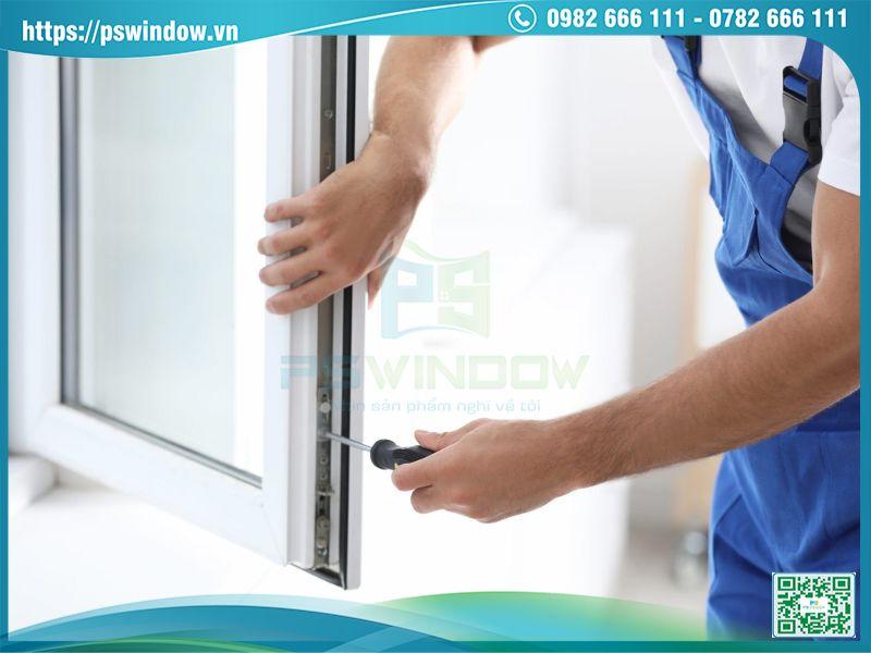 Cửa kém chất lượng không chống nóng, dễ hư hỏng