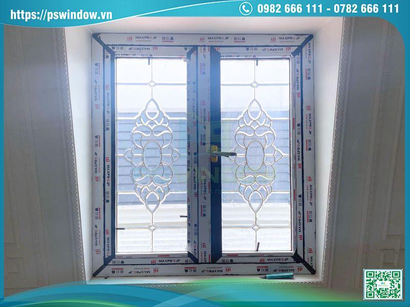 Cửa nhôm Maxpro hệ 83 mở quay 2 cánh kính hộp hoa đồng cao cấp