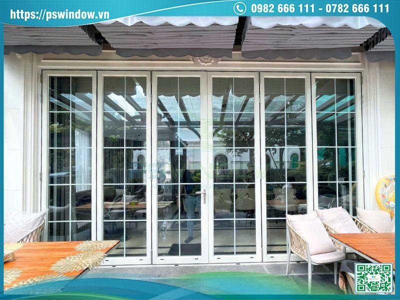 Cửa nhôm Maxpro xếp trượt 6 cánh màu trắng ngà