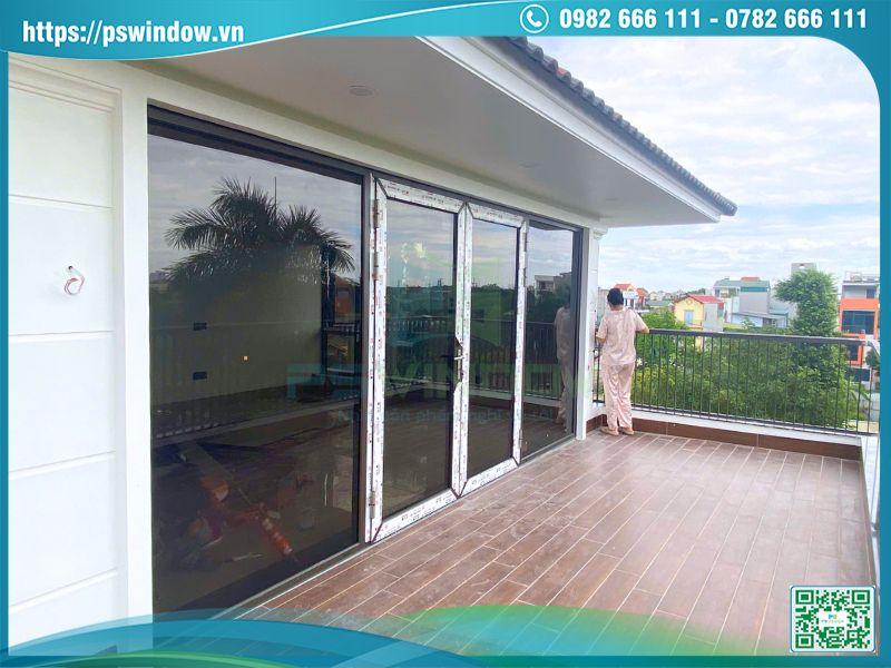Cửa nhôm mở quay 