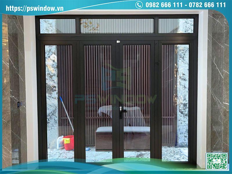 Cửa nhôm Rolan màu ghi xám ánh kim sang trọng, thanh lịch