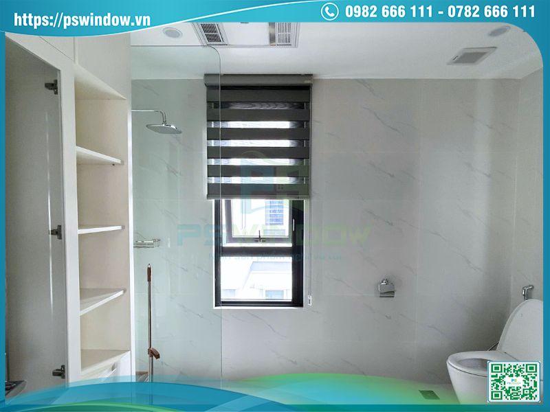 Cửa nhôm Xingfa kết hợp lưới chống muỗi và rèm cho nhà vệ sinh