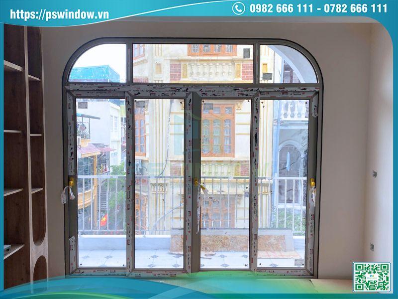 Mẫu cửa lùa 4 cánh nhôm Maxpro uốn vòm màu champagne