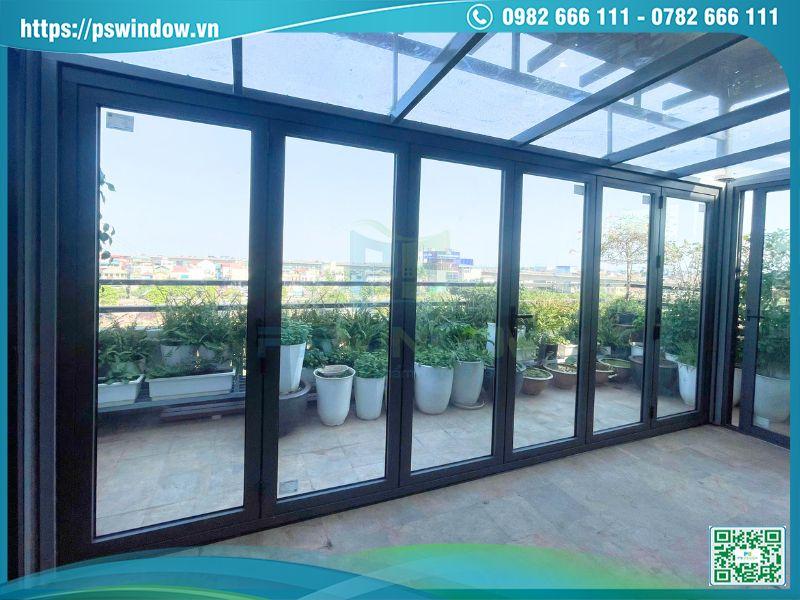 Mẫu cửa nhôm Xingfa màu xám đá kiểu xếp trượt