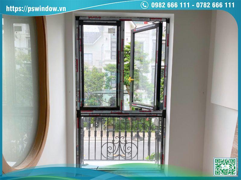 Mẫu cửa sổ 2 cánh mở quay vách kính fix dưới