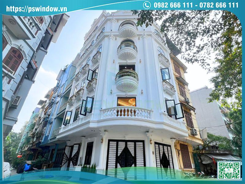 Pswindow lắp đặt cửa nhôm cầu cho biệt thự phố cao cấp
