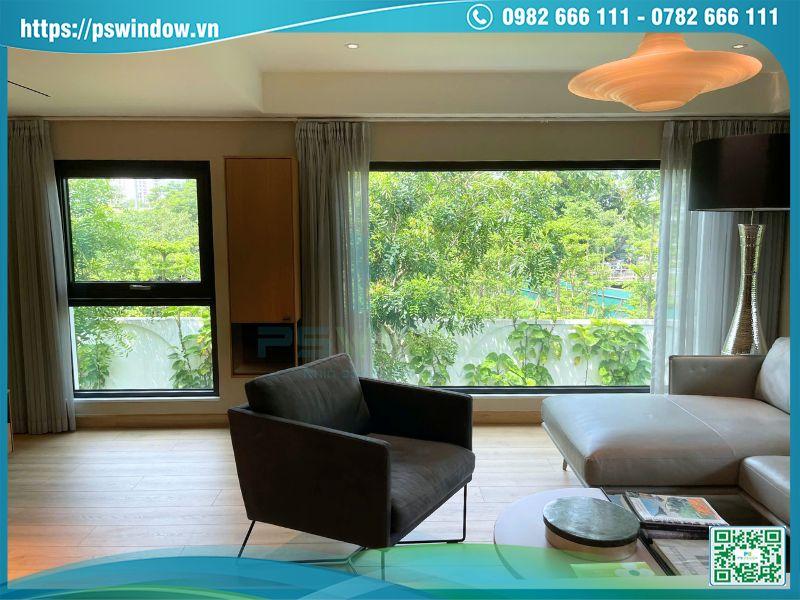 Pswindow lắp đặt cửa nhôm Rolan cầu cách nhiệt cho biệt thự hiện đại