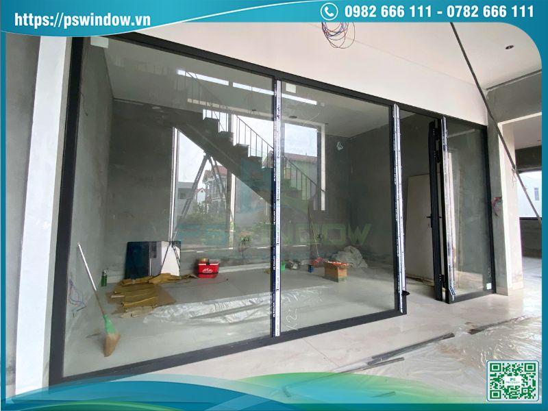 Bộ cửa mở quay kết hợp vách kính cho phòng khách