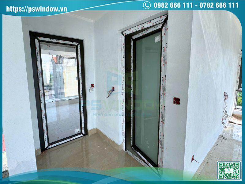 Cửa đi mở quay 1 cánh Maxpro làm cửa thông phòng, cửa nhà vệ sinh