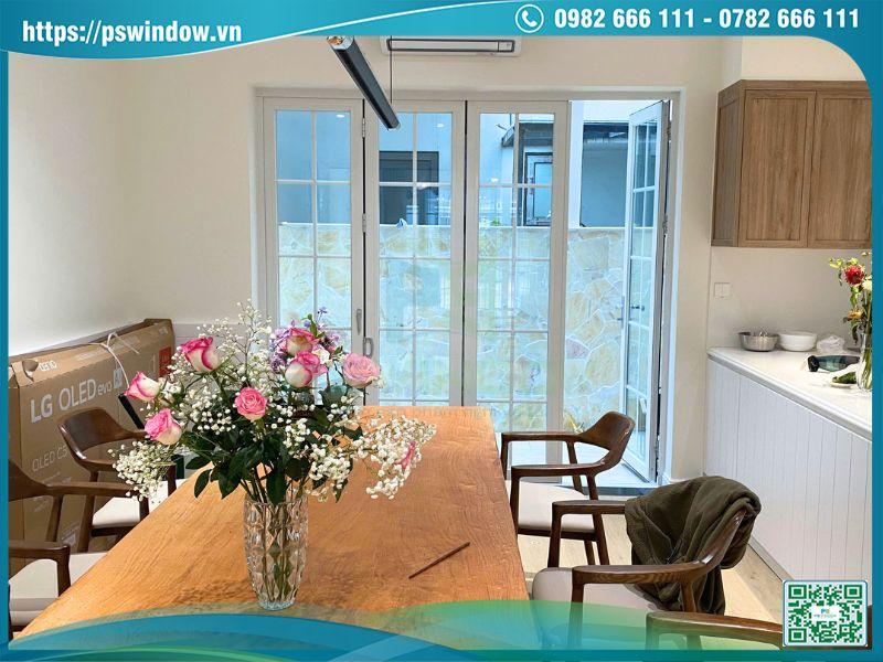 Cửa nhôm xếp gấp 4 cánh Xingfa kính hộp nan nhôm màu trắng