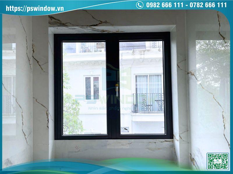 Cửa sổ mở quay 2 cánh nhôm Xingfa màu xám đá, phụ kiện Cmech