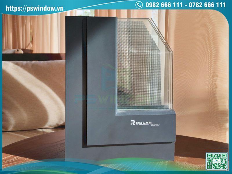 Hệ cửa mở quay tích hợp lưới chống muỗi nhôm Rolan