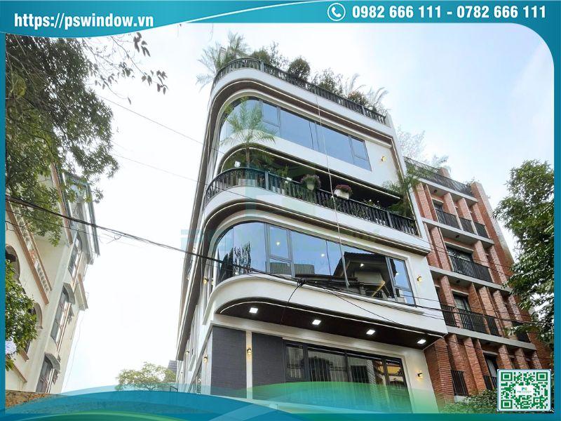 Mặt tiền lắp đặt vách kính phản quang cách nhiệt, chống chói nắng