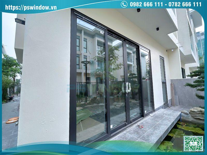 Mẫu cửa lùa 4 cánh nhôm Rolan phụ kiện Cmech cao cấp