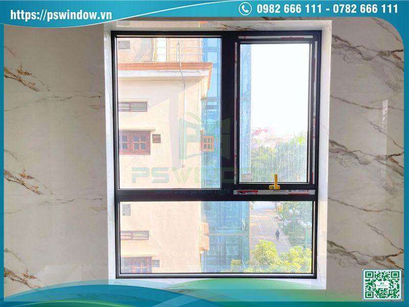 Mẫu vách kính kết hợp cửa sổ mở hất 1 cánh
