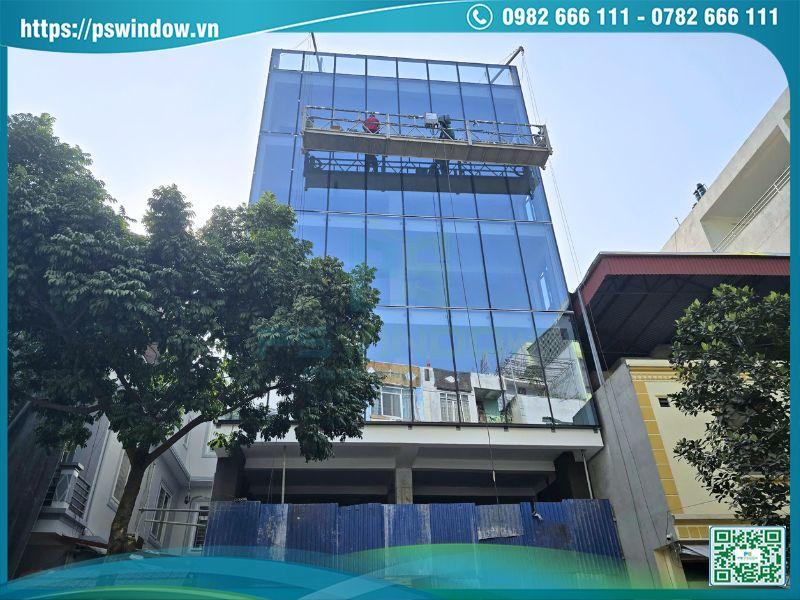 Nhà phố thi công hệ mặt dựng Stick