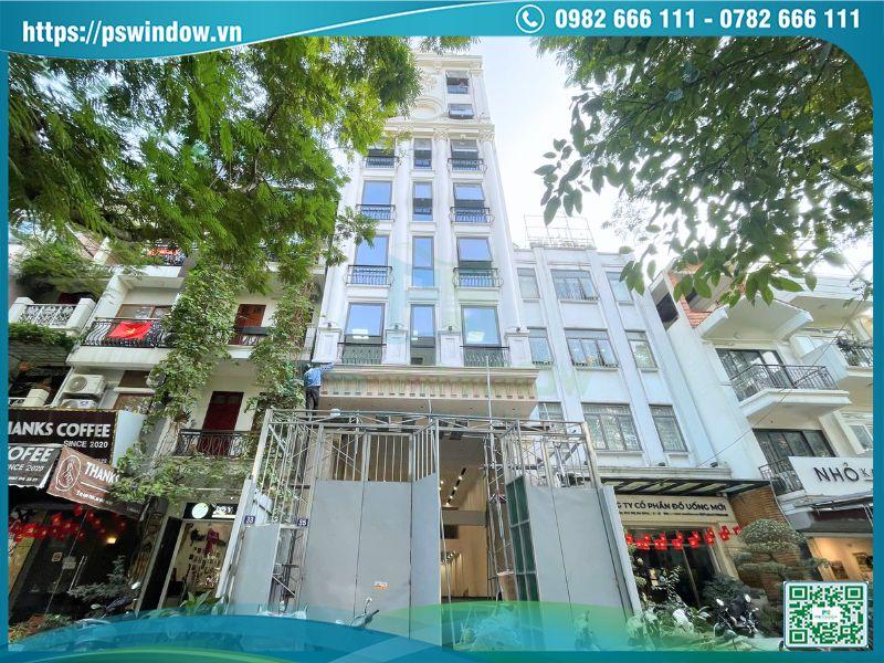 Hình ảnh Lắp Đặt Cửa Nhôm Xingfa Cho Tòa Nhà Mặt Phố Vạn Phúc, Ba Đình