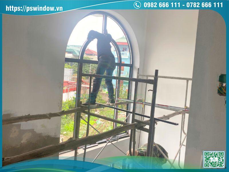 Thi công vách kính uốn vòm khung nhôm Xingfa màu xám đá