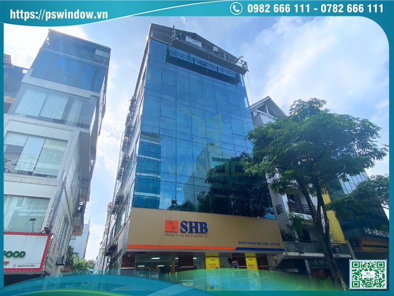 Thiết kế vách kính mặt dựng giấu đố