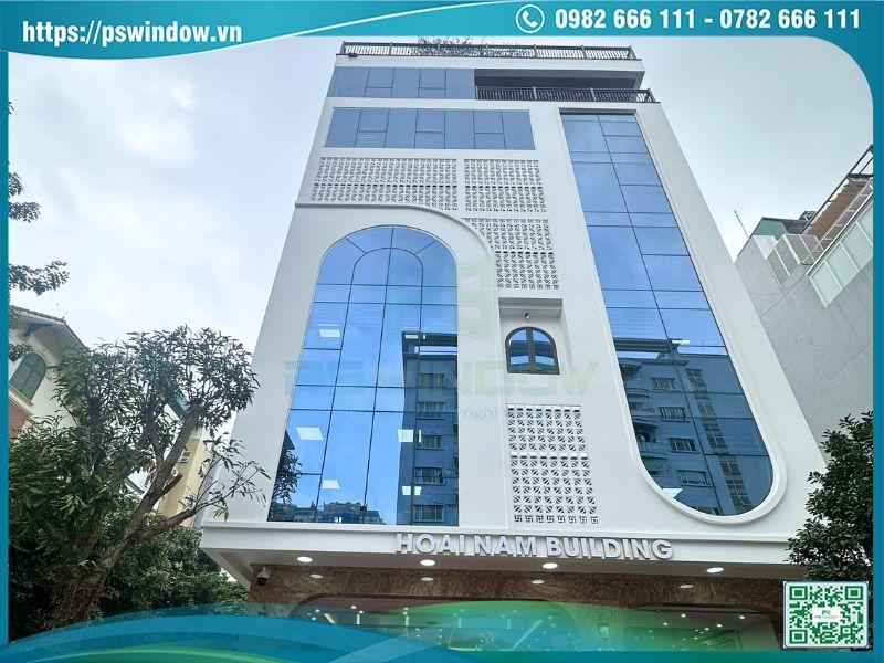 Vách kính mặt dựng hệ Stick Pswindow lắp đặt cho công trình mặt phố