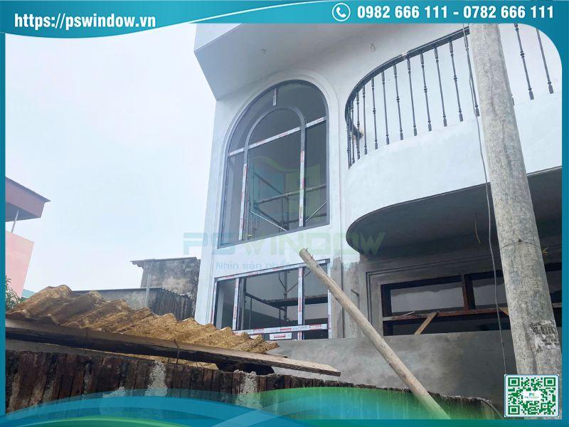 Vách kính uốn vòm khung nhôm Xingfa ở tầng 2