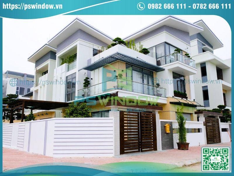 Biệt thự hiện đại lắp đặt cửa kính khung nhôm Biệt thự hiện đại lắp đặt cửa kính khung nhôm