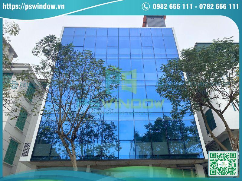 Công trình mặt dựng và cửa nhôm kính sử dụng kính solar cách nhiệt Công trình mặt dựng và cửa nhôm kính sử dụng kính solar cách nhiệt
