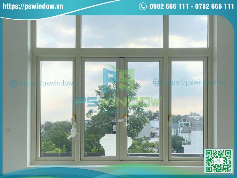 Cửa sổ mở quay 4 cánh Maxpro màu trắng ngà Cửa sổ mở quay 4 cánh Maxpro màu trắng ngà