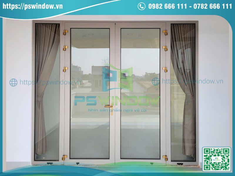 Mẫu cửa mở quay 2 cánh Maxpro fix kính 2 bên Mẫu cửa mở quay 2 cánh Maxpro fix kính 2 bên