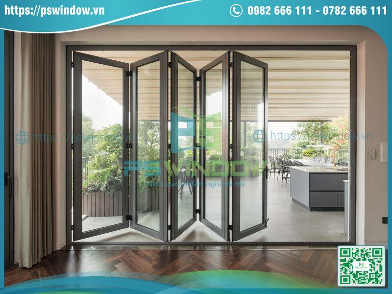 Mẫu cửa xếp trượt cho ban công sân thượng rộng Mẫu cửa xếp trượt cho ban công sân thượng rộng