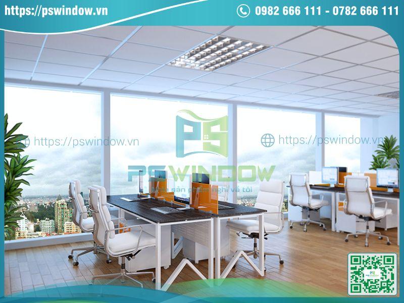 Văn phòng làm việc tối ưu ánh sáng nhờ mặt dựng kính Văn phòng làm việc tối ưu ánh sáng nhờ mặt dựng kính