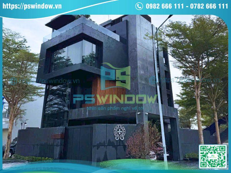 Công trình nhà phố lắp đặt cửa nhôm cao cấp Maxpro Công trình nhà phố lắp đặt cửa nhôm cao cấp Maxpro