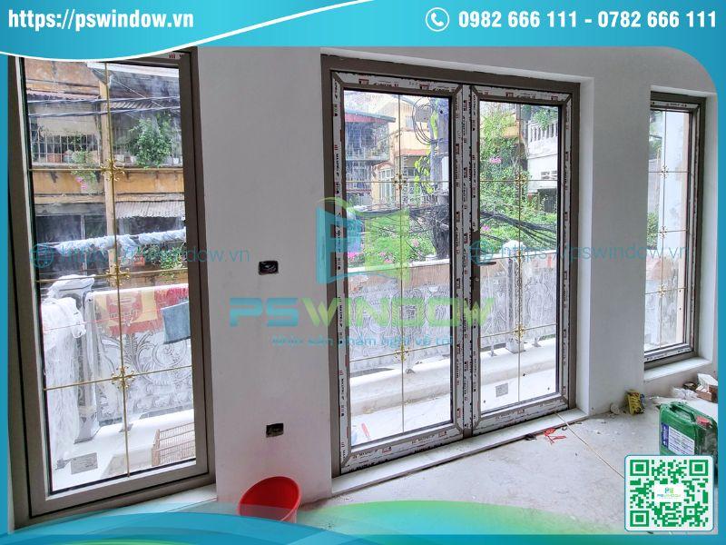 Cửa kính nan đồng sử dụng phụ kiện Cmech cao cấp Cửa kính nan đồng sử dụng phụ kiện Cmech cao cấp