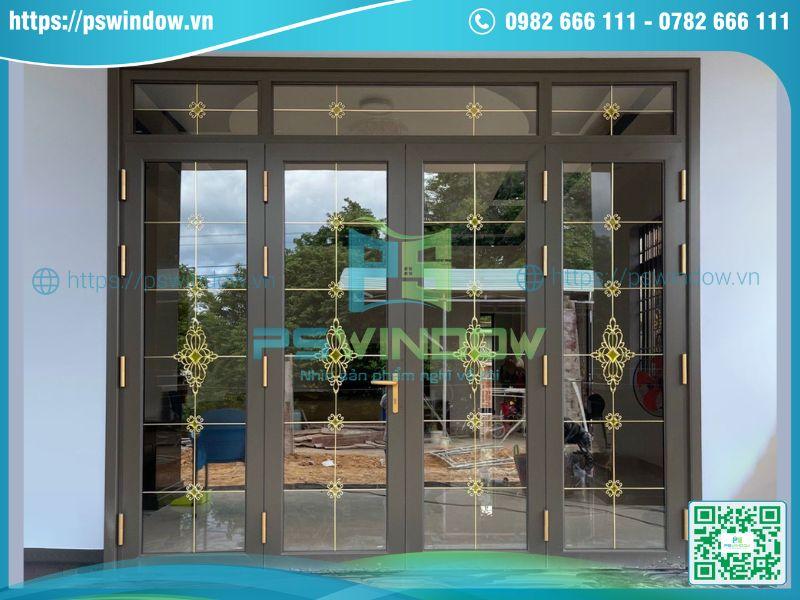Cửa nhôm kính hộp nan đồng sang trọng, bền đẹp Cửa nhôm kính hộp nan đồng sang trọng, bền đẹp