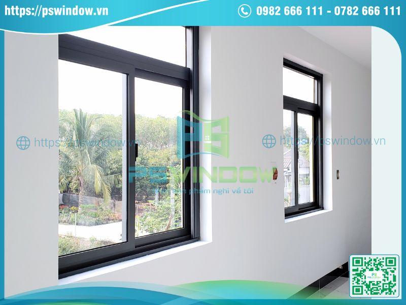 Cửa sổ lùa Xingfa 2 cánh fix trên màu ghi xám Cửa sổ lùa Xingfa 2 cánh fix trên màu ghi xám