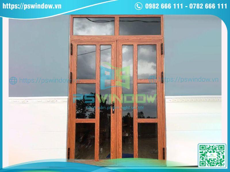 Cửa Xingfa mở quay 2 cánh chia ô màu vân gỗ Cửa Xingfa mở quay 2 cánh chia ô màu vân gỗ