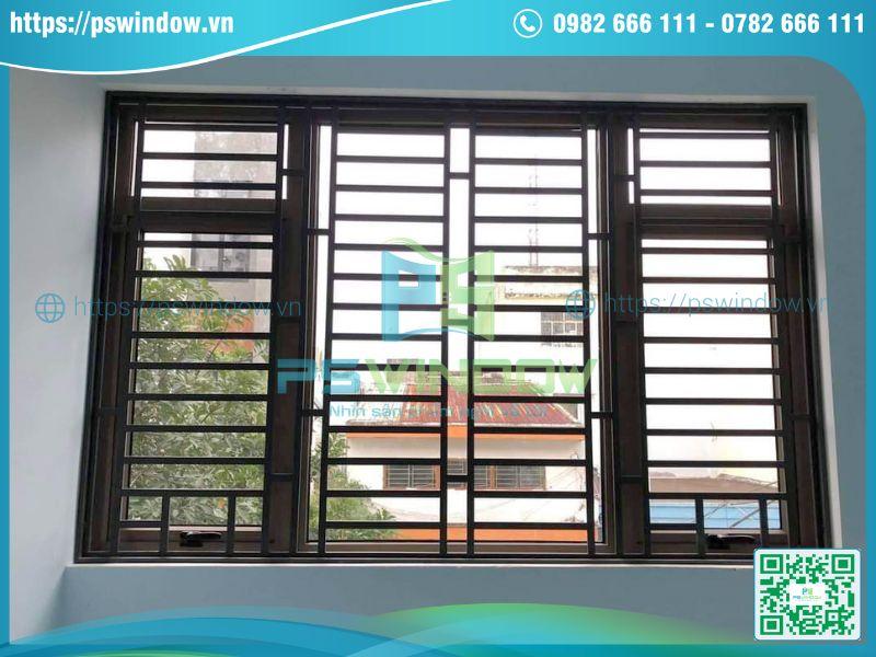 Lắp khung bảo vệ cho cửa sổ để chống trộm Lắp khung bảo vệ cho cửa sổ để chống trộm