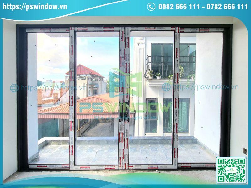 Mẫu cửa nhôm kính cho nhà phố 4 cánh mở lùa Mẫu cửa nhôm kính cho nhà phố 4 cánh mở lùa