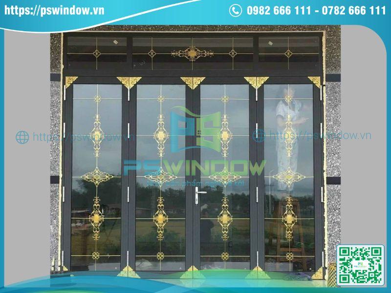 Mẫu cửa nhôm kính hộp nan đồng 4 cánh mở quay Mẫu cửa nhôm kính hộp nan đồng 4 cánh mở quay