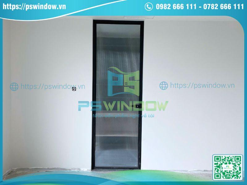 Mẫu cửa nhôm thông phòng kính sóng 1 cánh mở quay Mẫu cửa nhôm thông phòng kính sóng 1 cánh mở quay