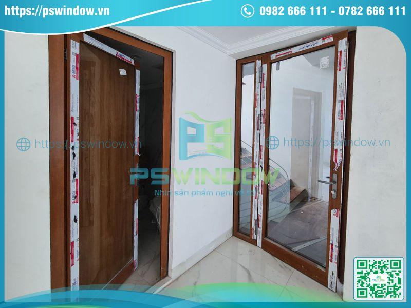 Mẫu cửa nhôm Xingfa phòng ngủ giả gỗ mở quay 1 cánh+ fix Mẫu cửa nhôm Xingfa phòng ngủ giả gỗ mở quay 1 cánh+ fix