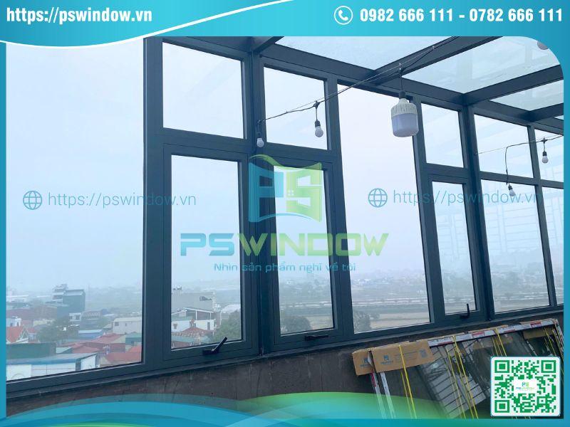 Mẫu vách kính kết hợp cửa sổ mở hất Xingfa xám đá Mẫu vách kính kết hợp cửa sổ mở hất Xingfa xám đá