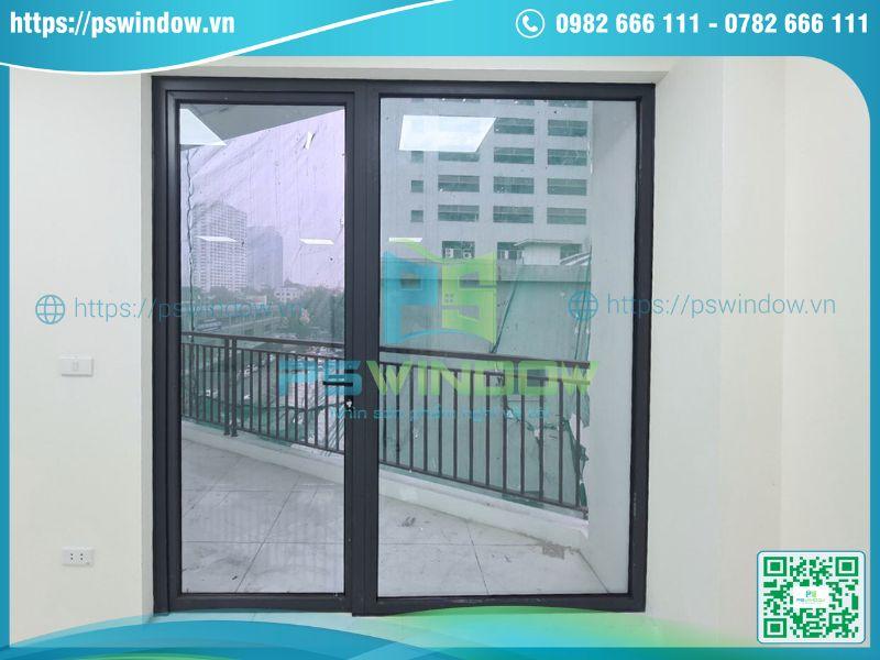 Thiết kế cửa có ô fix kính lấy sáng tối ưu Thiết kế cửa có ô fix kính lấy sáng tối ưu