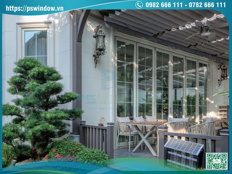 Cửa Maxpro JP màu trắng sang trọng