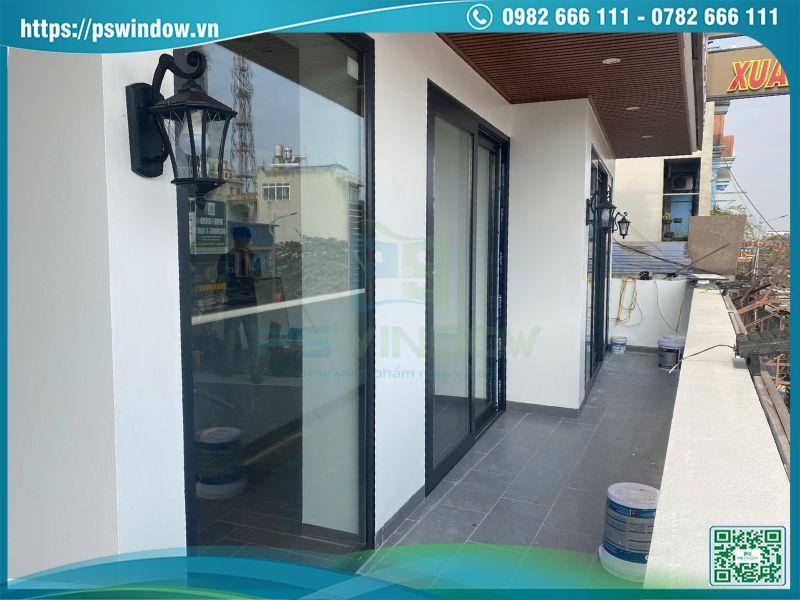 Cửa nhôm Rolan thiết kế hiện đại, bền đẹp theo thời gian Cửa nhôm Rolan thiết kế hiện đại, bền đẹp theo thời gian