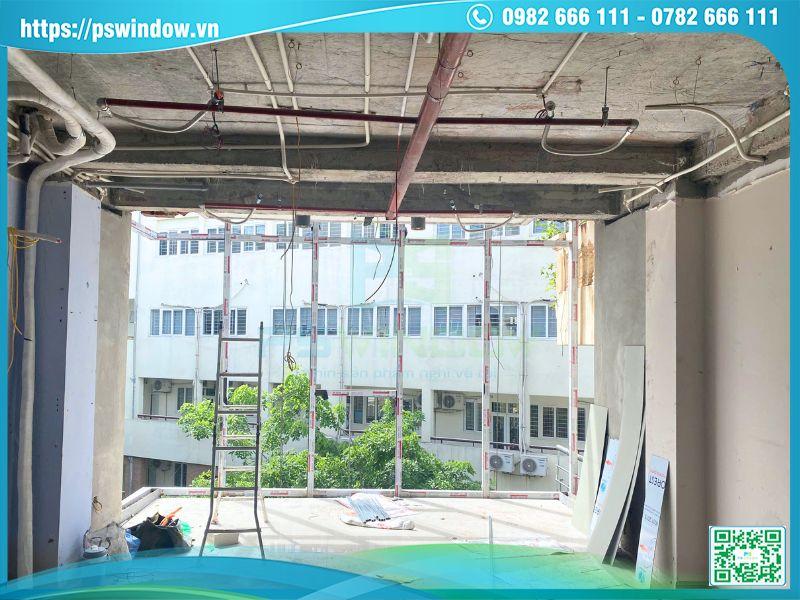 Thi công mặt dựng giúp tận dụng tối đa diện tích và ánh sáng Thi công mặt dựng giúp tận dụng tối đa diện tích và ánh sáng
