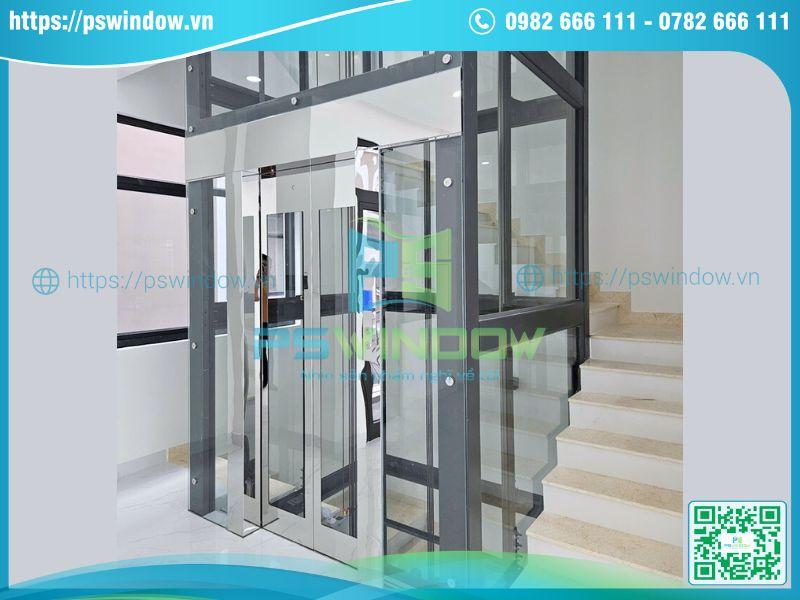 Vách thang máy kính cấu tạo từ khung nhôm và kính cường lực Vách thang máy kính cấu tạo từ khung nhôm và kính cường lực