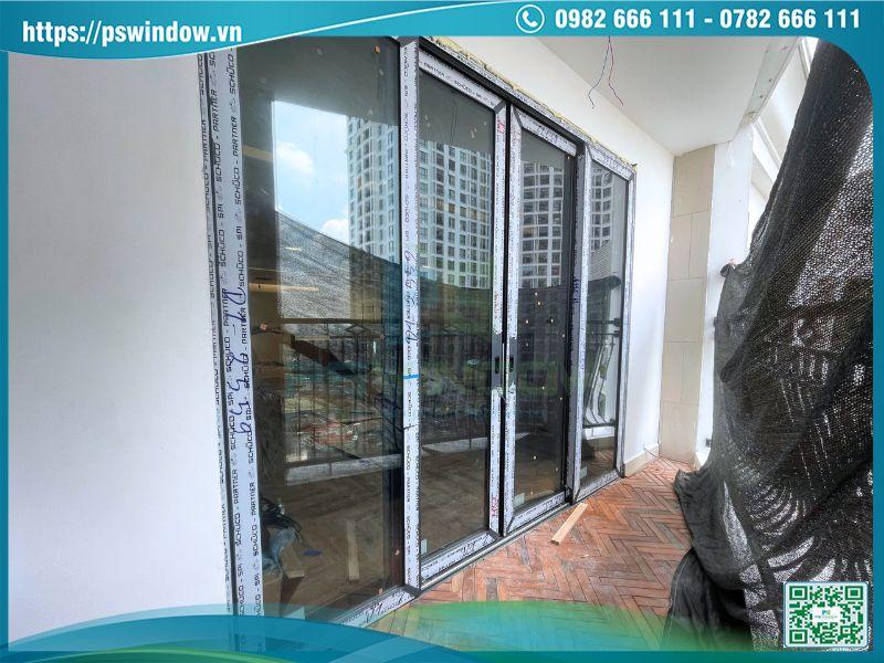 Bộ cửa đã được lắp đặt hoàn thiện Bộ cửa đã được lắp đặt hoàn thiện