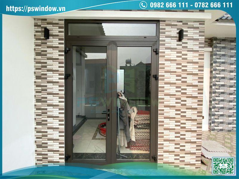 Cửa nhôm sử dụng phụ kiện đồng bộ bền chắc, an toàn Cửa nhôm sử dụng phụ kiện đồng bộ bền chắc, an toàn