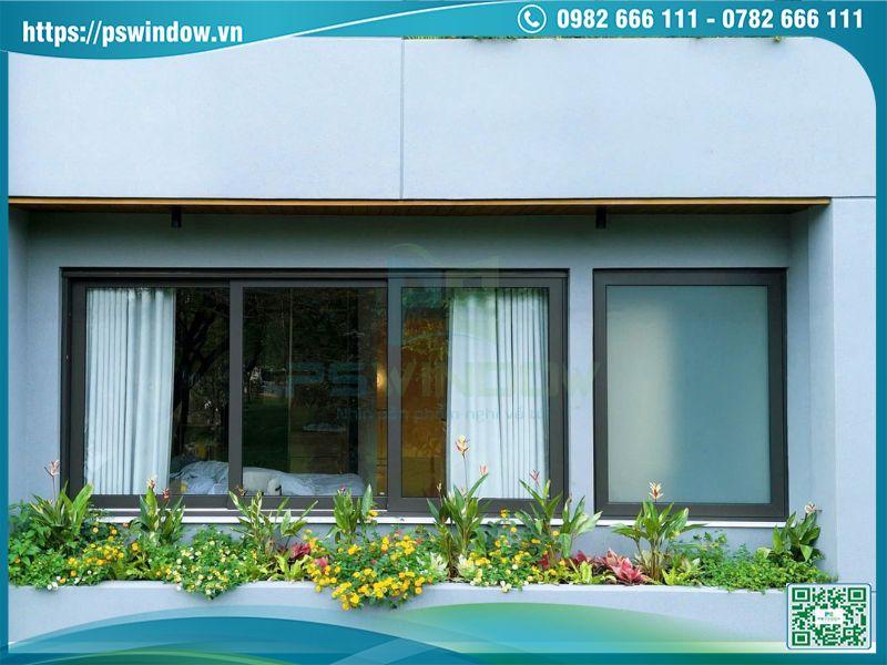 Cửa sổ lùa 3 cánh nhôm Maxpro màu đen hiện đại Cửa sổ lùa 3 cánh nhôm Maxpro màu đen hiện đại